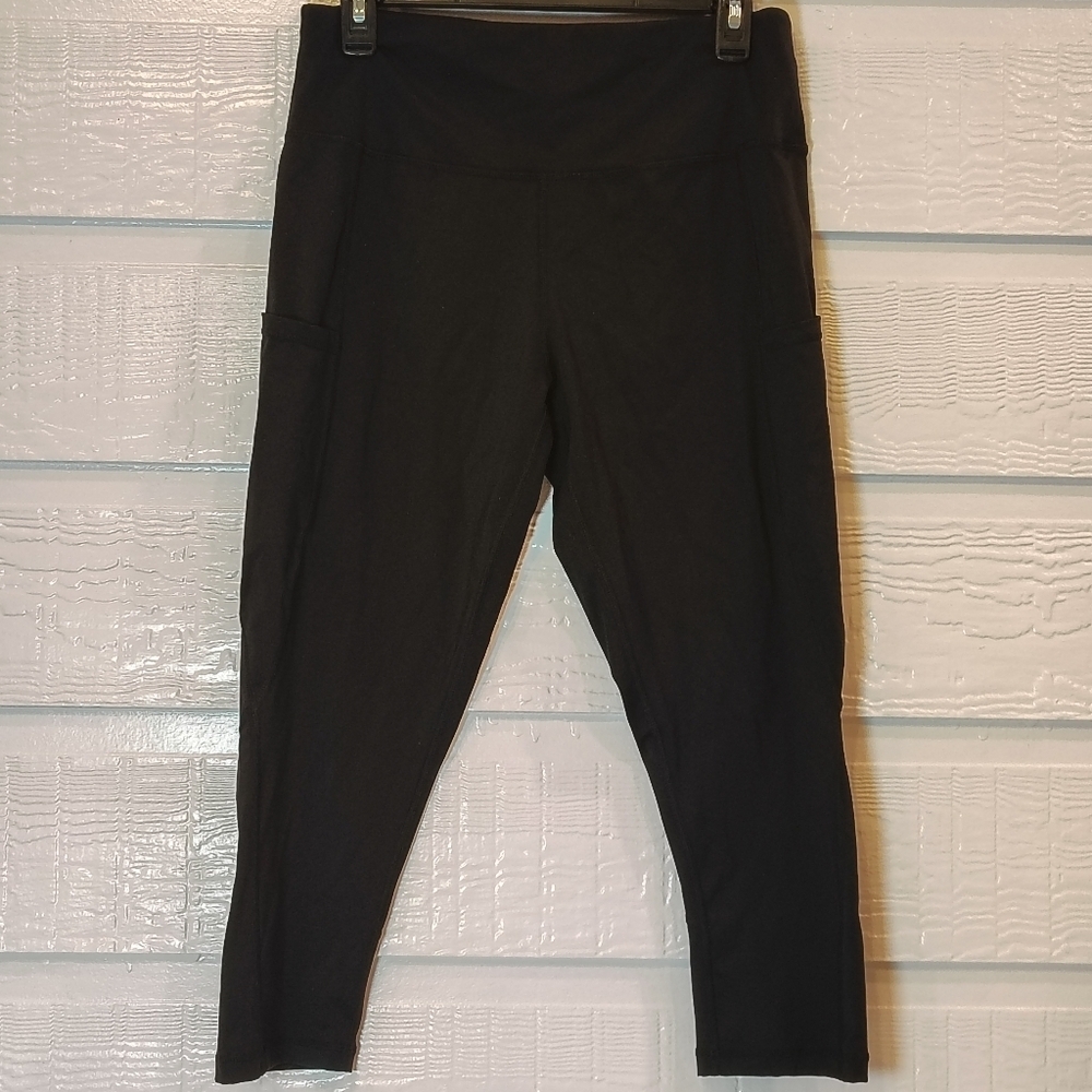 Ouges Women's XL Black Athletic Capri Legging With 2 Side Pockets Performance